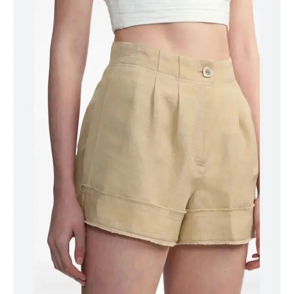 AJE Sand colored linen blend high waisted shorts w/ pockets L